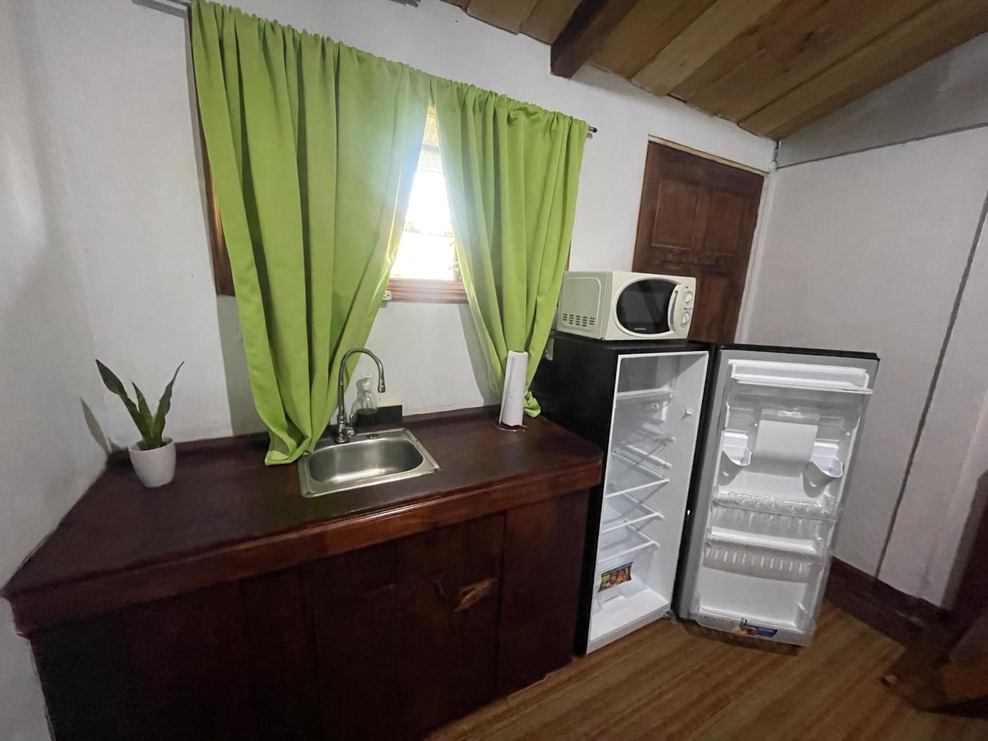 Poas Volcano Rooms Fraijanes Buitenkant foto